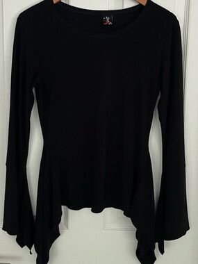 Stars black women’s top